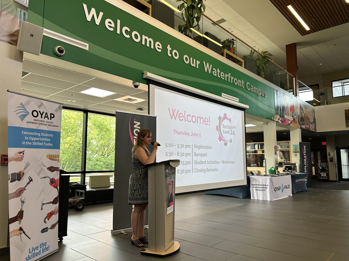 AlgonquinPEM's tweet photo. Pleased to welcome our friends from @Techsploration back to the Pembroke Waterfront campus to promote STEM careers to grade 9 girls from @RCDSB. https://t.co/HMTOlsXWhK