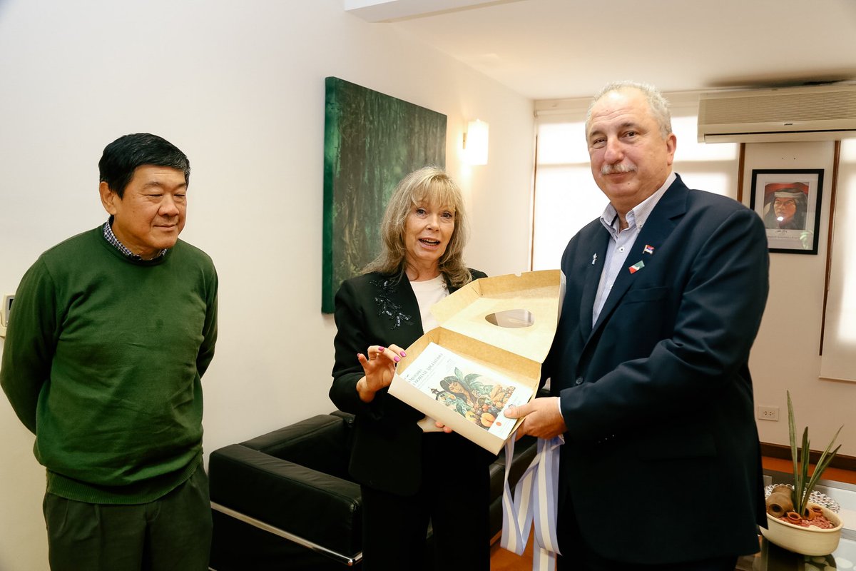 Desde el Gobierno de Misiones otorgamos a la querida <a href="/un_misiones/">UNaM</a> un subsidio mensual, por el tiempo que duren las restricciones presupuestarias de Nación, para poder afrontar sus gastos de funcionamiento, entre los que se incluye servicios, comedores, etc.

Es un honor y una