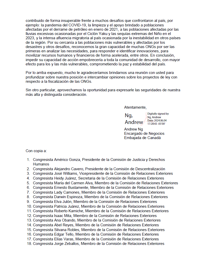 Epicentro_TV's tweet photo. 🚨 Embajada de Canadá (@CanadaenPeru) solicita reunión al presidente de la Comisión de RREE, Alejandro Aguinaga, para discutir los proyectos de ley "que afectan la fiscalización a las organizaciones de la sociedad civil que reciben fondos de la cooperación". Destaca que Canadá fue el tercer donante bilateral de recursos al Perú en 2022 y que están "orgullosos de los resultados concretos logrados con nuestros recursos y por nuestros socios".