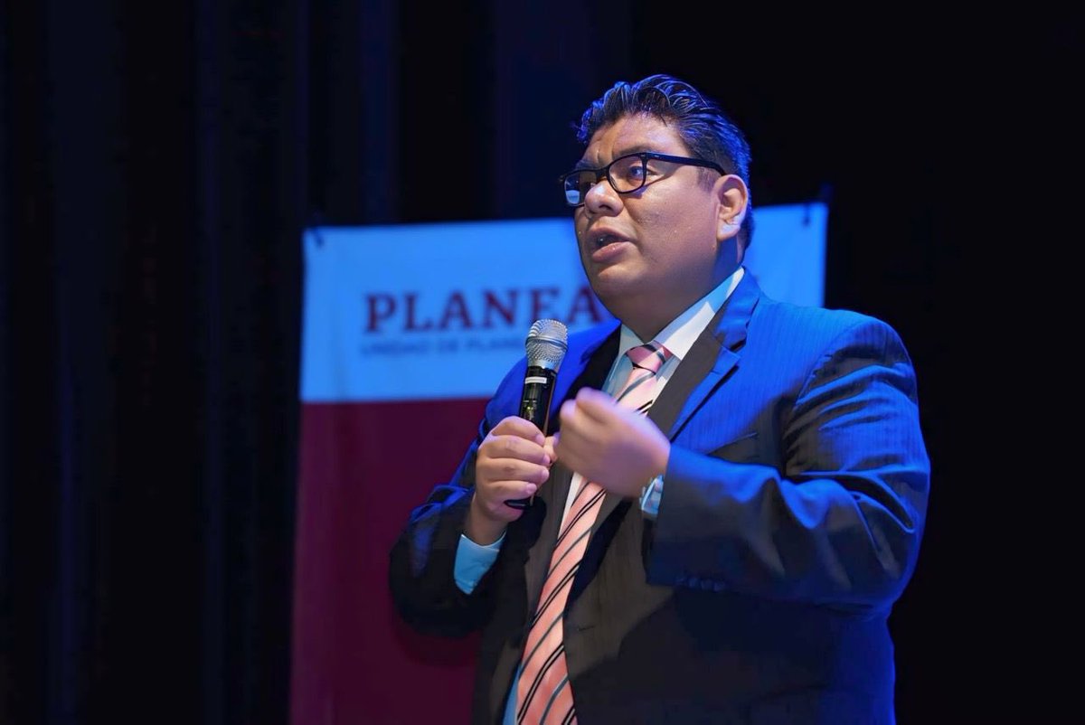 Nuestro Secretario Ejecutivo, <a href="/JoseNabCruz/">José Nabor Cruz Marcelo</a>, impartió la conferencia "Uso de la evaluación para combatir la pobreza" ante personas servidoras públicas de <a href="/PlaneacionHgo/">Unidad de Planeación</a>, como parte de las actividades de la #gLocal2024. 

#LoQueSeMideSePuedeMejorar ✅
#EvaluarSirve 📊