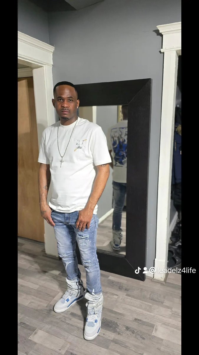Terrance Conner (@elzlife100) on Twitter photo 