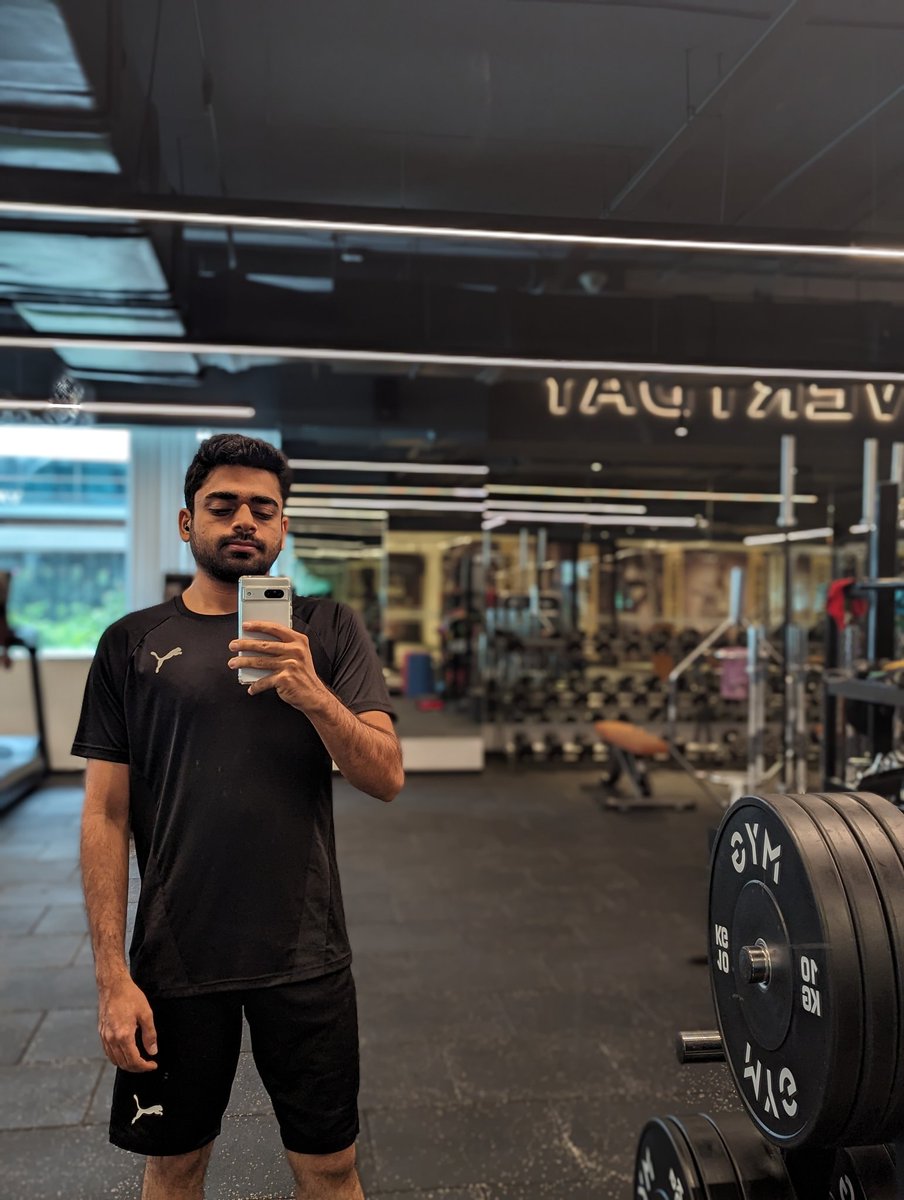leonard11999's tweet photo. day 35 of #100daysofworkout
mixed chest and shoulders with the bollywood item number playlist recommended by @lowkeyloud_
started with the og baby doll, gotta say enjoyed every rep ππ€π€ https://t.co/jO641IuRpX