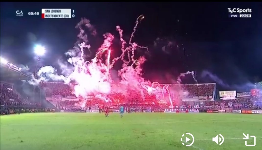 <a href="/hablemosdevelez/">HABLEMOS DE VELEZ TV 📺</a> La diferencia que les saca San Lorenzo a ambos es abismal, el triple de gente metió.. hasta tuvieron que abrir la popular lateral de la gente que llevó.