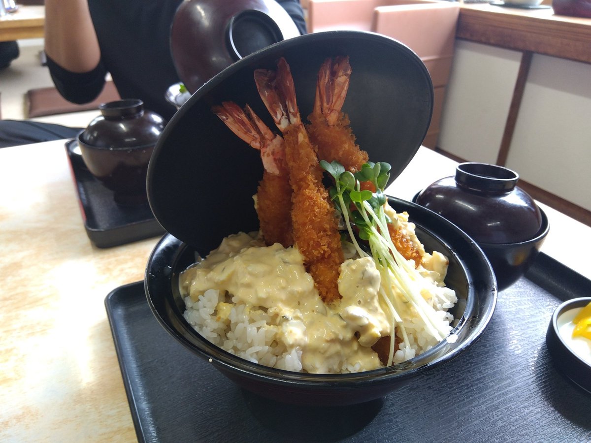 今日のお昼はエビ丼
#梶屋　#かりそめ天国