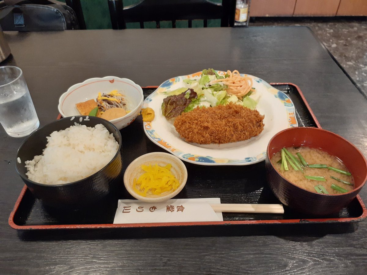 RyouTaiger's tweet photo. 食堂もり川のもり川メンチカツ定食を頂きました

#食堂もり川 https://t.co/1QDu0Yx9Bp