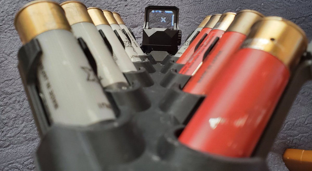 早速悪魔合体！
ちゃんと撃てました✨
 #P90