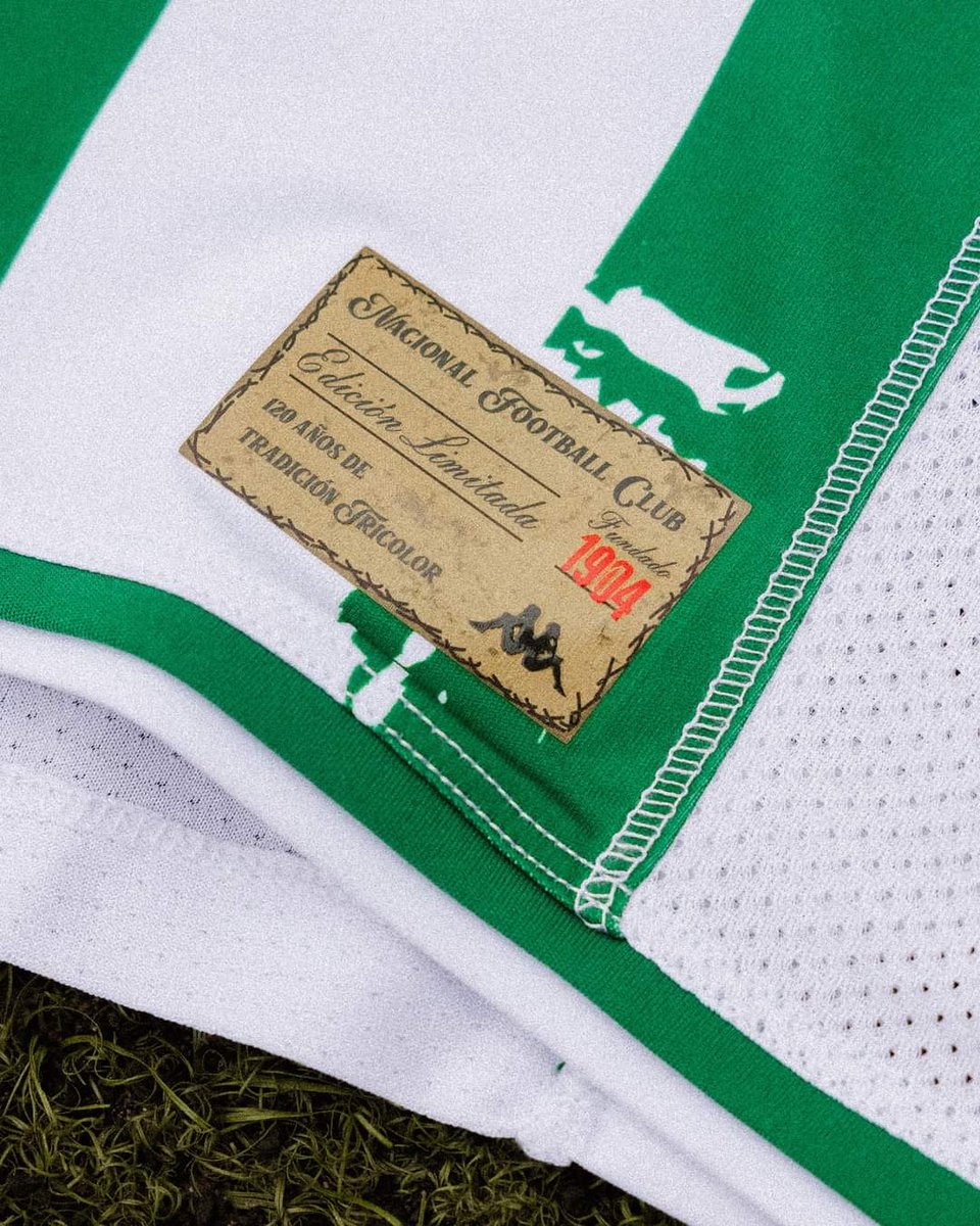 footballshirt's tweet photo. Paraguayan Primera División side Club Nacional have unveiled a new 120th-anniversary shirt.
Read more: https://t.co/8NxUG2lbIt
#clubnacionalpy #newkits #footballshirts #soccerjersey #futbol #kappasport https://t.co/fZl9Ro4wIe