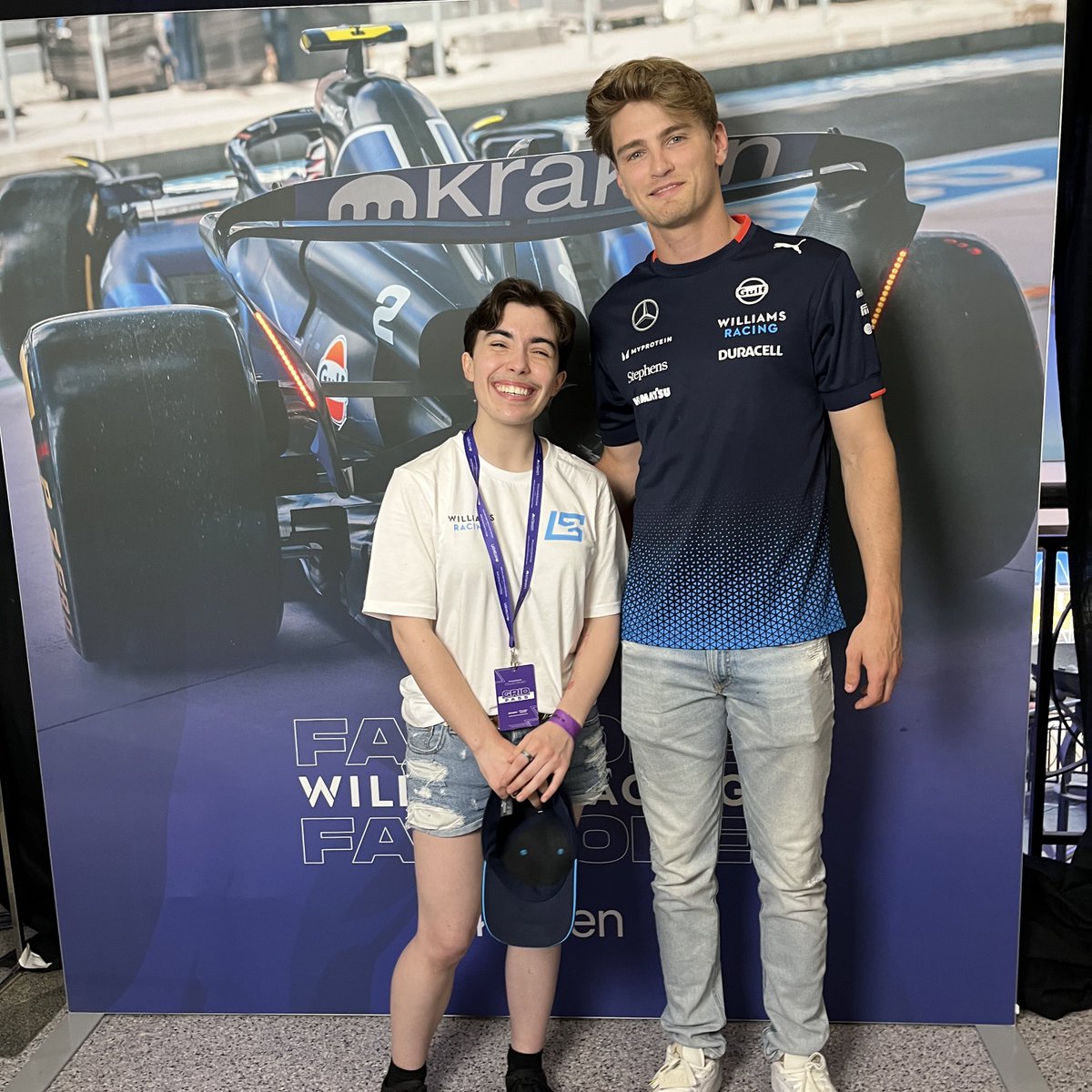 lileeum's tweet photo. got to meet @LoganSargeant today!!! absolutely surreal experience getting to meet one of my favourite drivers (and one of the people who got me so invested in f1 in the first place) 🥹 https://t.co/OwGYXTYCoC