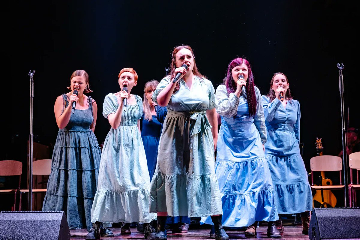 ShaunTossell's tweet photo. ⭐ FIRST LOOK - SPRING AWAKENING - 15TH ANNIVERSARY CONCERT - PRODUCTION PHOTOS ⭐

📷 - Danny Kaan

Here's a first look at production photos for the 15th Anniversary concert of SPRING AWAKENING.

Last weekend, on Sunday 2nd June, a majority of the original West End cast of SPRING AWAKENING reunited for a special one off concert to celebrate the 15th Anniversary of the show in London.

Starring original West End cast members Lucy May Barker as Ilse, Natasha Barnes as Anna, Harry McEntire as Ernst, Hayley Gallivan as Martha, Evelyn Hoskins as Thea, Edward Judge as Otto, Jamie Muscato as Melchior, Jos Slovick as Georg, Richard Southgate as Hanschen  and Charlotte Wakefield as Wendla.

Other returning cast members included Chris Barton, Natalie Garner, Mona Goodwin and Gemma O’Duffy. They were joined by Jack Wolfe as Moritz. 

SPRING AWAKENING tells the story of adolescent anarchy, set to one of the most loved scores of the 21st century. A group of teenagers – silenced and controlled by a censorious society – discover a new world of feeling and freedom outside the classroom, with beautiful and devastating consequences.

This anniversary concert raised funds in the memory of Imogen Kinchin, one of the original producers of SPRING AWAKENING in 2009. Imogen sadly died on 27th March 2024 following her diagnosis of Stage IV Bowel Cancer in March 2022. Proceeds from the evening’s concert will be donated to support her three children, Arthur, Orson and Audrey.

Bravo to all involved! ! ! 💖 X x x