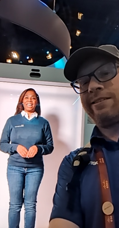 NebDemVet's tweet photo. Holograms are real. Birds aren't. #CiscoCX #CiscoLive https://t.co/zjSAMUQpJQ