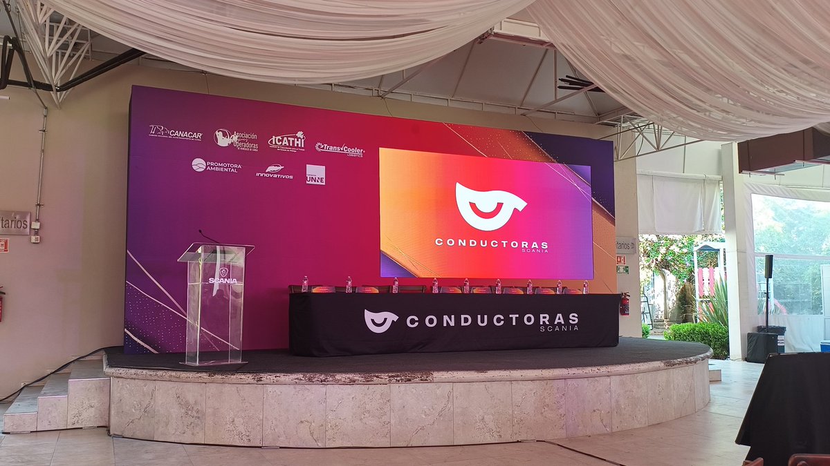 InfoTransportes's tweet image. 🎓Presentes en la ceremonia de graduación de las #mujeres conductoras @ScaniaMX en #Hidalgo, celebrando un importante avance en la industria del #transporte 👩‍🎓 @canacarmexico @amo_oficial_ @Transcooler @icathi @CorporativoUNNE @del_ambiental @