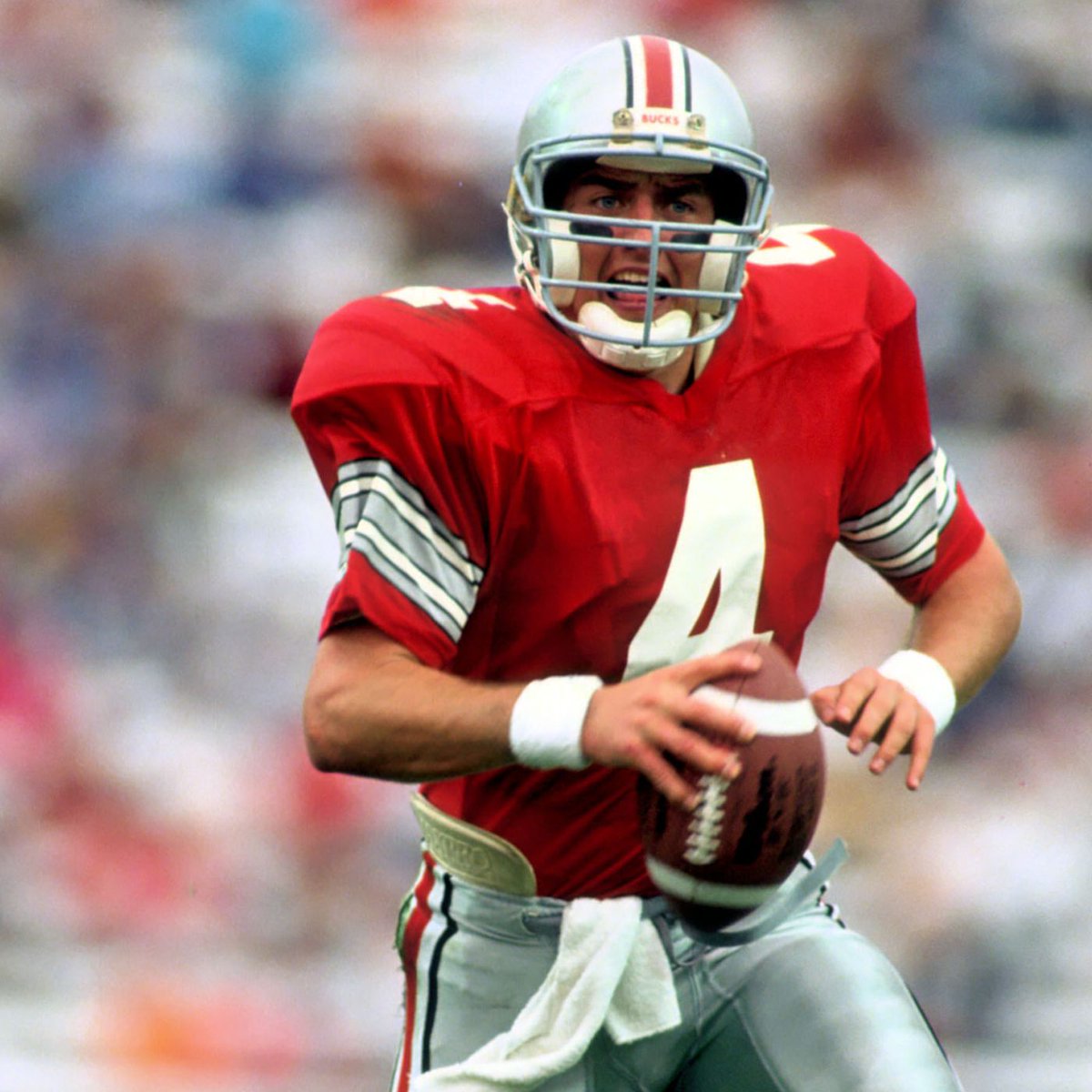 CFBHome's tweet photo. In the modern AP Poll Era the Big Ten team with the longest winning streak against Ohio State is..... Illinois. 🟠🔵

Illinois had five consecutive wins against the Buckeyes from 1988-1992.

Athlete Featured: @KirkHerbstreit https://t.co/OrhbkOiJ79