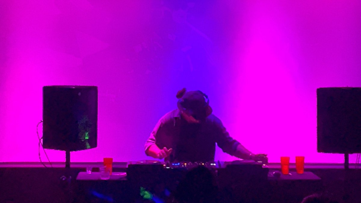 RAMM_E_Music's tweet photo. Little photo dump from a show a while back. https://t.co/utSwCegEuL