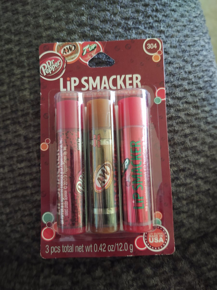 LadyPsylocke25's tweet photo. Early #birthday presents to myself! 😁🥳🎉
#marvel
#xmen
#lipsmackers
#girlie https://t.co/z1XRwsyivX