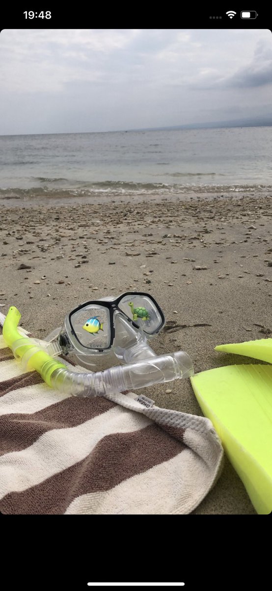 KatherineeOf's tweet photo. I love the beach 🏝️ https://t.co/Mw6LXPmnNr