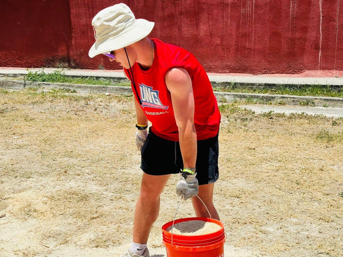 Home Plate 17U West tweet media