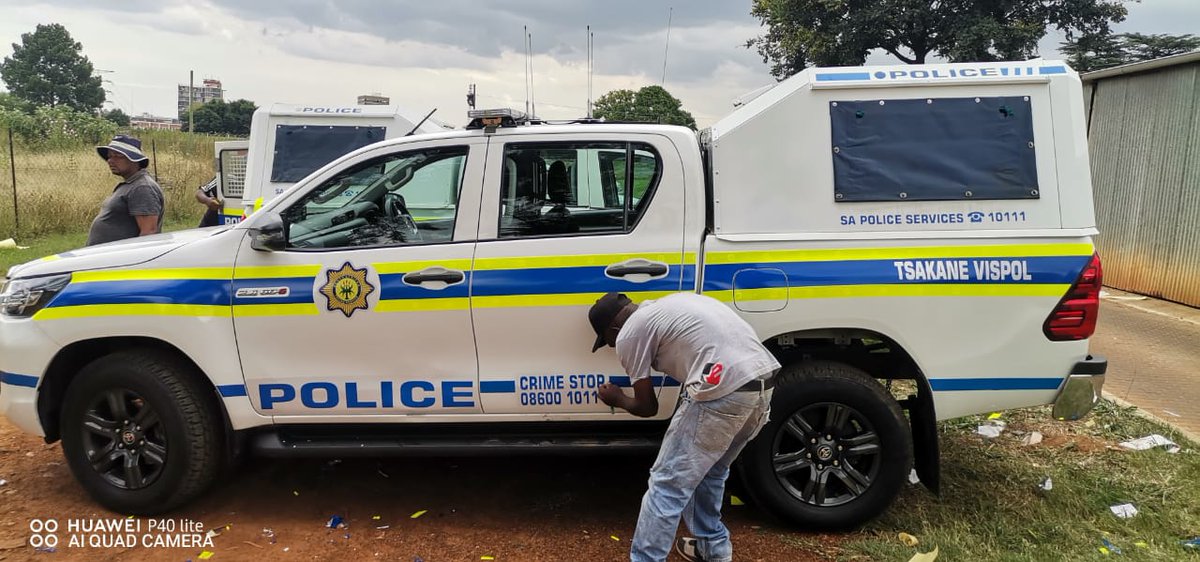 MercyMediaGrou1's tweet photo. Vehicle Branding &amp; Wrapping.

[Our Services]

. Graphic Design . Website Design . Branding . Signages . Digital Marketing . Printing .

Call/WhatsApp: 0613013437 ☎️
Email: Info@mercymediagroup.co.za📧

#VehicleWrapping #vehiclebranding #BrandingOnWheels #advertising #trendingnow https://t.co/dd4yWAOYJr