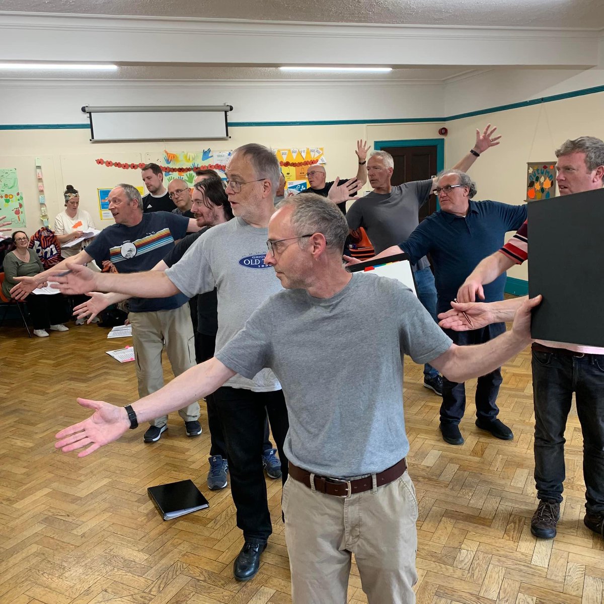 You don’t want to miss out on seeing these jazz hands! 🎪🌟🌟🌟 

Get your tickets to our concert ‘Roll Up! Roll Up!’ 
22nd June 2pm &amp; 7:30pm 

ticketsource.co.uk/whats-on/notti…