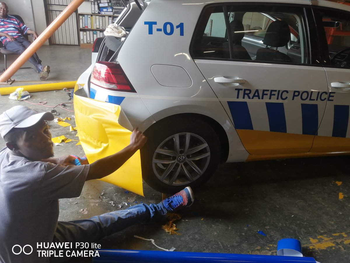 MercyMediaGrou1's tweet photo. Vehicle Branding &amp; Wrapping.

[Our Services]

. Graphic Design . Website Design . Branding . Signages . Digital Marketing . Printing .

Call/WhatsApp: 0613013437 ☎️
Email: Info@mercymediagroup.co.za📧

#VehicleWrapping #vehiclebranding #BrandingOnWheels #advertising #trendingnow https://t.co/M9LUvT4c0e