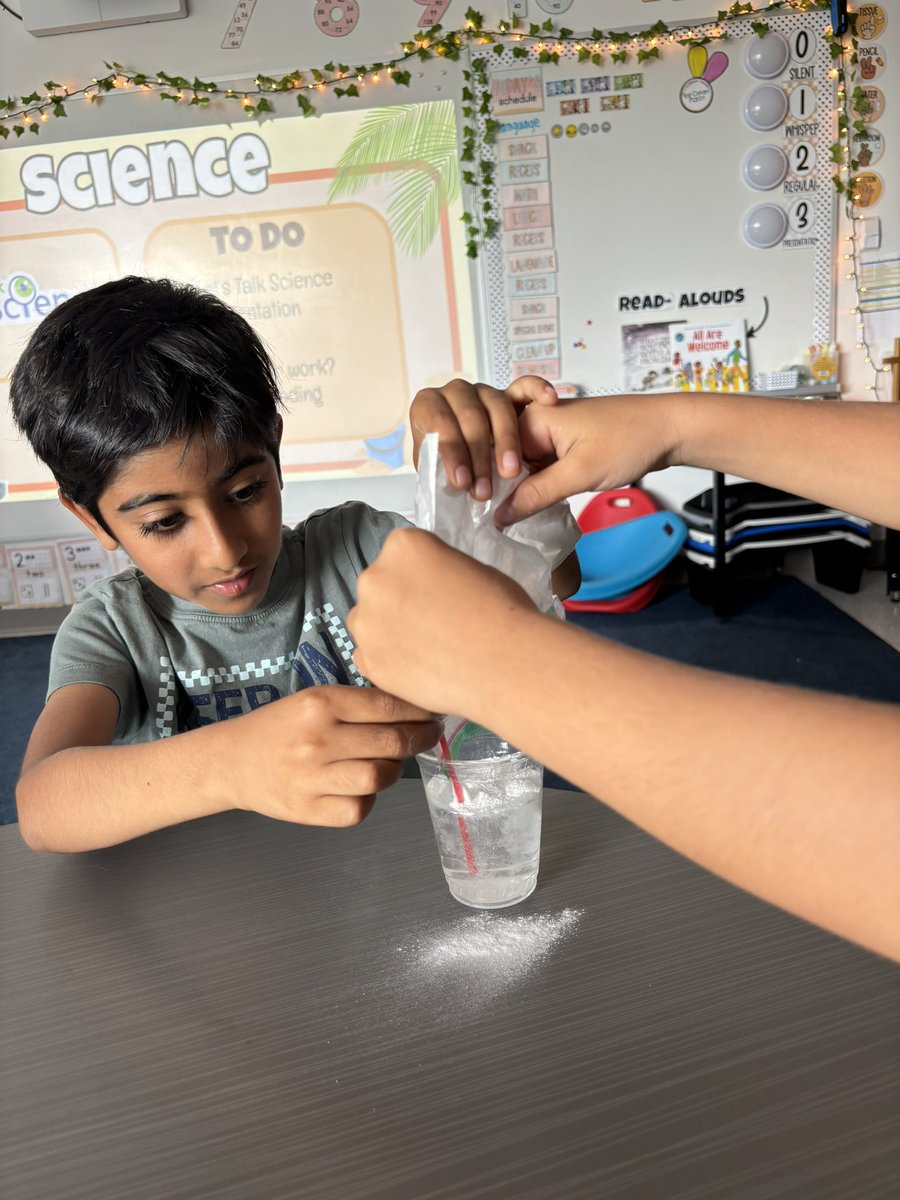 MissStevensonJ's tweet photo. Thank you @LetsTalkScience for teaching us all about Liquids and Solids! https://t.co/WzsNGYz4MS