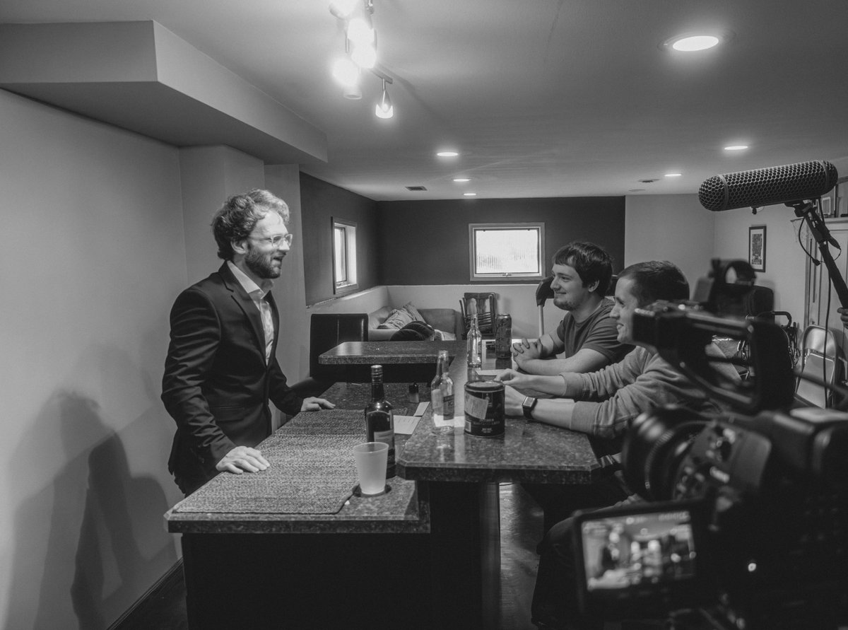 ryanhpics's tweet photo. I need actors/crew to help with my short film this summer, script is currently in the works. If you are interested PLEASE dm me‼️‼️(you don’t have to have any acting experience) I will pay you in food and beverage ☺️❤️🙏🏼🎥 https://t.co/y8vQ8e7wLd