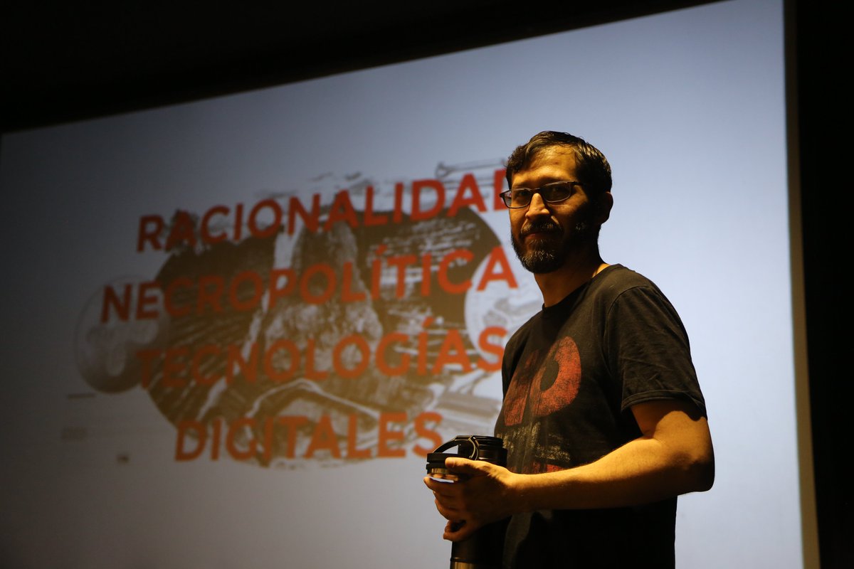 🗣️PRÓXIMAMENTE🗣️ 
Acompáñanos al conversatorio “Alternativas a la racionalidad necropolítica” por <a href="/medialabMx/">MediaLabMx</a>  quienes nos acercarán a los vínculos que hay entre los poderes estructurales actuales y la disciplina de la cibernética.

🗓️Martes 11 de junio 
⏰16:00h
🚪Entrada libre