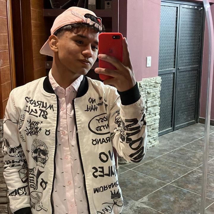 Emigamarraaa's tweet photo. #NuevaFotoDePerfil https://t.co/aSpyAQUAaU