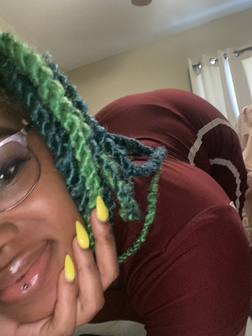 Whatcha doin&hellip;? https://t.co/TzcceOsgNb<a href="/tag/ebony"class="tags"><span>#ebony</span></a><a href="/tag/ebonybeauty"class="tags"><span>#ebonybeauty</span></a><a href="/tag/amaturegay"class="tags"><span>#amaturegay</span></a>