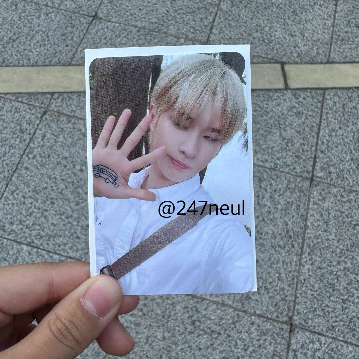 247neul's tweet photo. TWS 투어스 헤이헤이 공방포카 #경민

아 귀여워!!!!♡ https://t.co/mAGOQylTsN