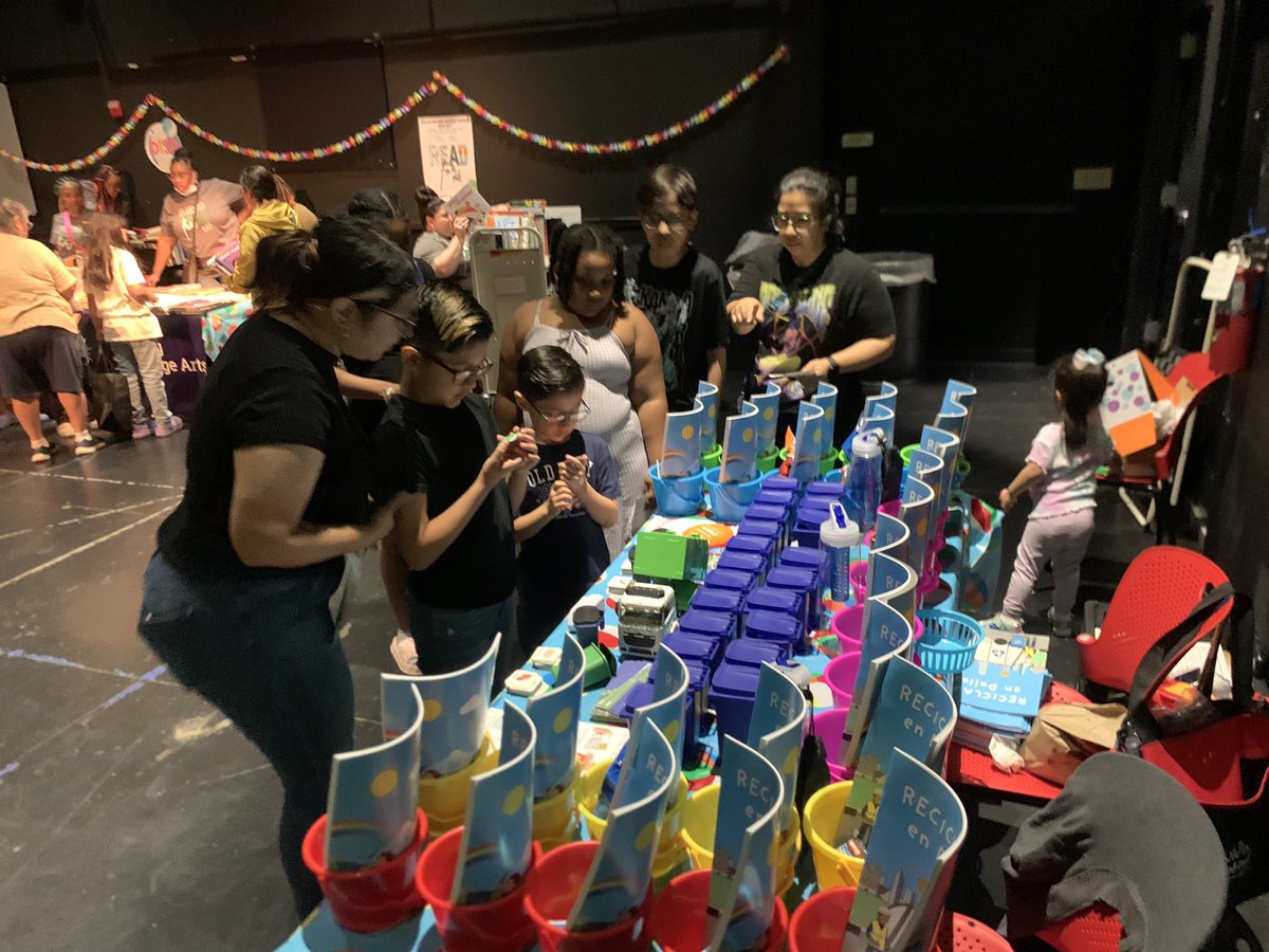 aaaharrison's tweet photo. Summer Smart event so much fun https://t.co/55i0ePO7yX