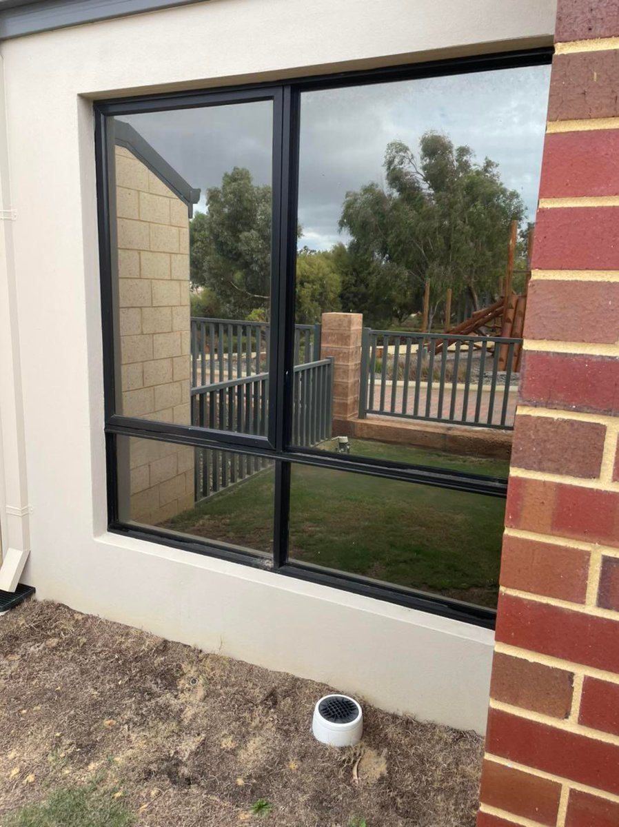 MercyMediaGrou1's tweet photo. Enhance privacy and aesthetics with our window frosting services for industrial and residential spaces, as well as our window tinting services for cars.  

Call/WhatsApp: 0613013437 ☎Email: Info@mercymediagroup.co.za 📧 

#WindowFrosting #WindowTinting #homeart #windowfrost https://t.co/CeupbBXoTG