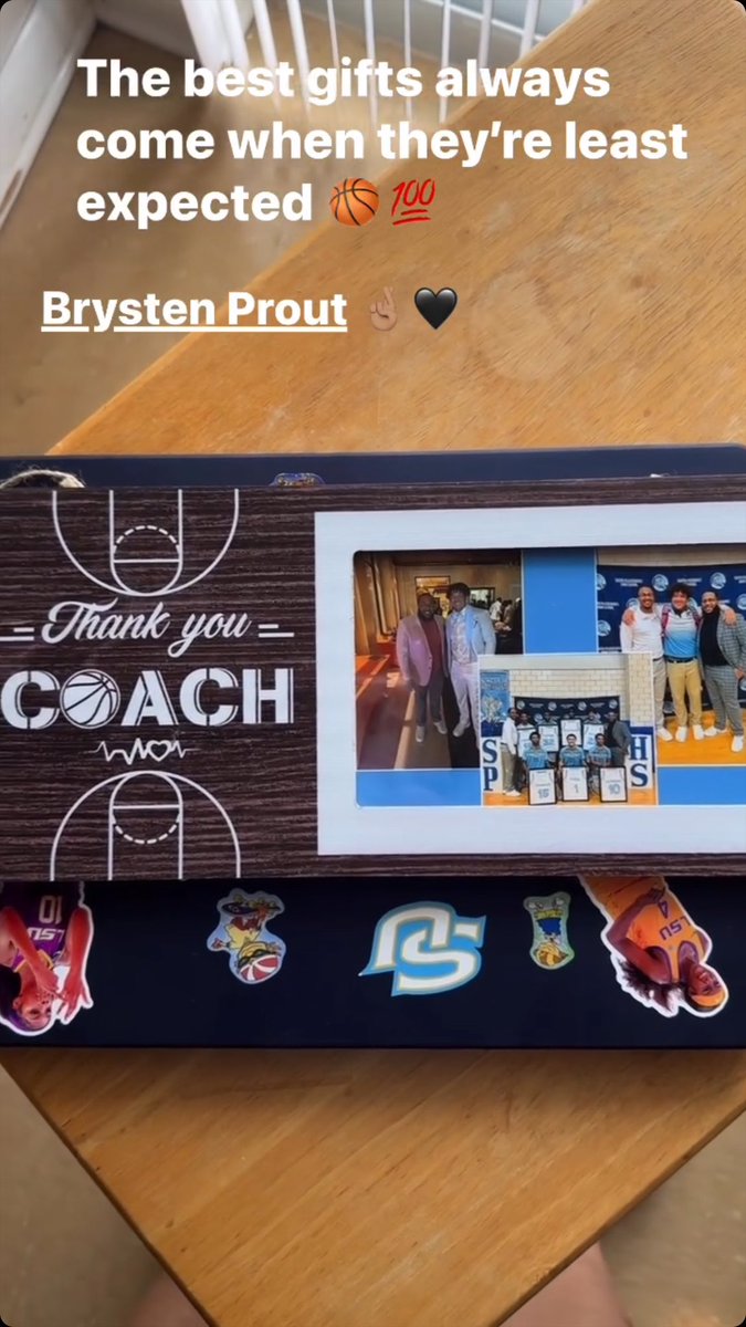 coachkendrick92's tweet photo. After a stressful two days of summer ball, this unexpected gift definitely put a smile on my face and a few tears in my eyes. Forever going to be my boy @brysten_prout https://t.co/4FirTnHWpy