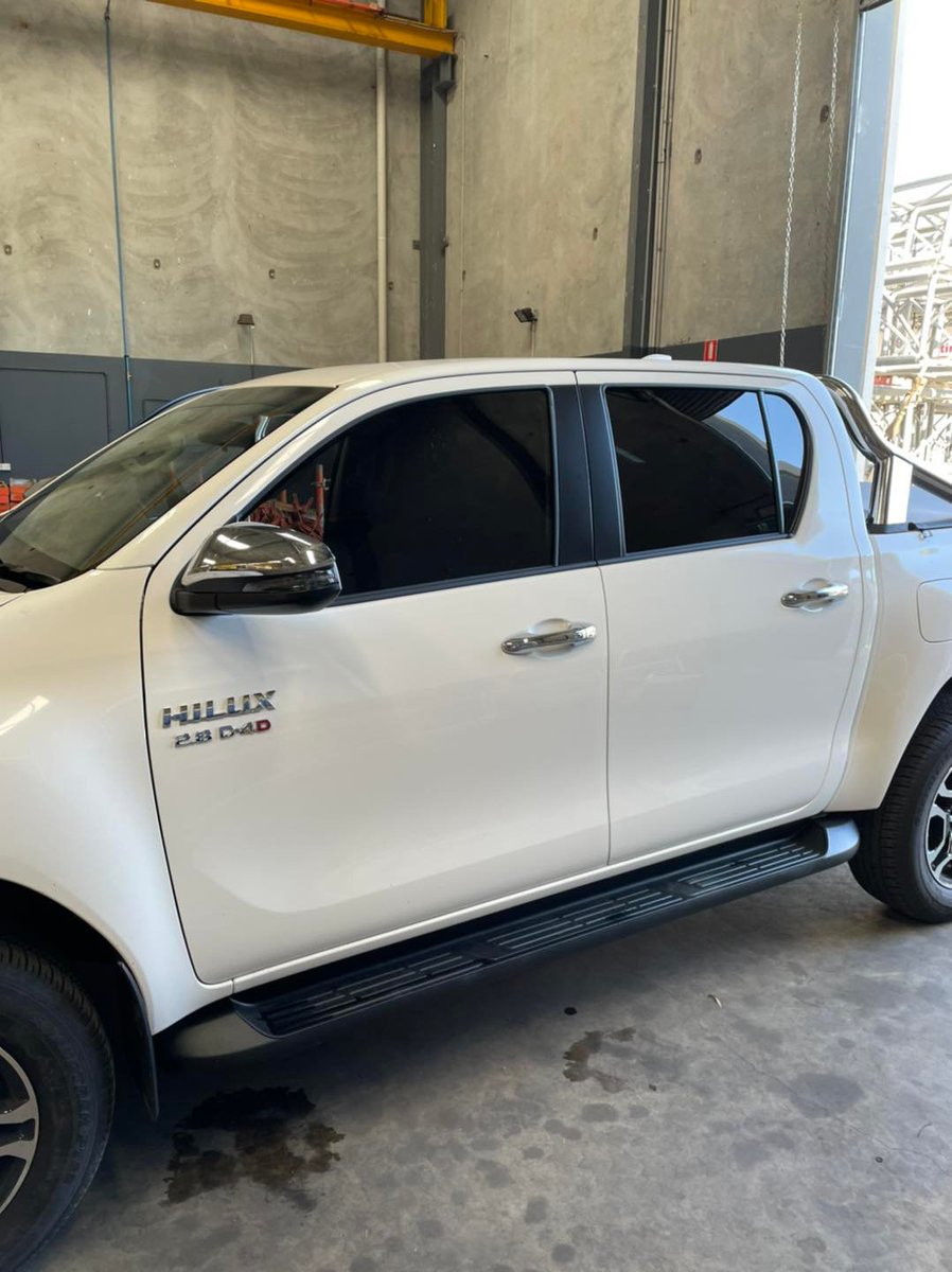 MercyMediaGrou1's tweet image. Window Tinting (Smash &amp;amp; Grab) - Enhance privacy and aesthetics with our window tinting services for business vehicles &amp;amp; personal cars

Call/WhatsApp: 0613013437 ☎Email: Info@mercymediagroup.co.za 📧 

#WindowFrosting #WindowTinting #smashandgrab #windowtint