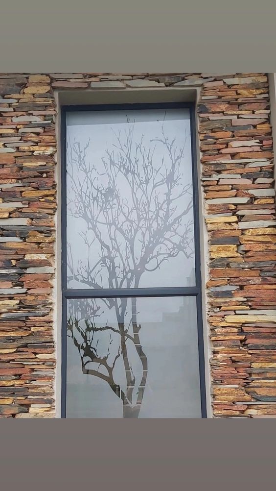 MercyMediaGrou1's tweet photo. Enhance privacy and aesthetics with our window frosting services for industrial and residential spaces, as well as our window tinting services for cars.  

Call/WhatsApp: 0613013437 ☎
Email: Info@mercymediagroup.co.za 📧

 #WindowFrosting #WindowTinting #homeart #windowfrost https://t.co/pKJ04feibl