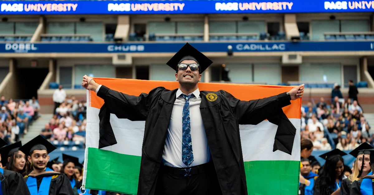 PaceUniversity's tweet photo. They're here! πΈ All of our Commencement 2024 images are now available for download. Did we snag your picture? Post it and tag us. See the album: https://t.co/fET7VnFOvp π #PaceGrad https://t.co/YH8GeI38Ag