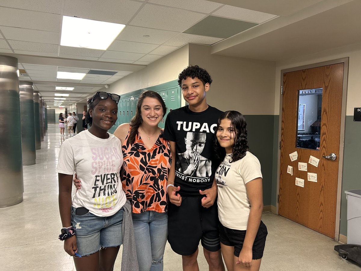 MrsMoll_'s tweet photo. &amp; just like that the 23-24 school year is over! I am so excited to see all the amazing futures that are ahead for my kids as they head to high school &amp; I am so proud to have been their teacher this year❤️🖤 #RSDproud https://t.co/Ac0qzOIZkx