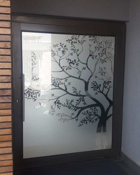 MercyMediaGrou1's tweet image. Enhance privacy and aesthetics with our window frosting services for industrial and residential spaces, as well as our window tinting services for cars.    

Call/WhatsApp: 0613013437 ☎Email: Info@mercymediagroup.co.za 📷

 #WindowFrosting #WindowTinting #homeart #windowfrost