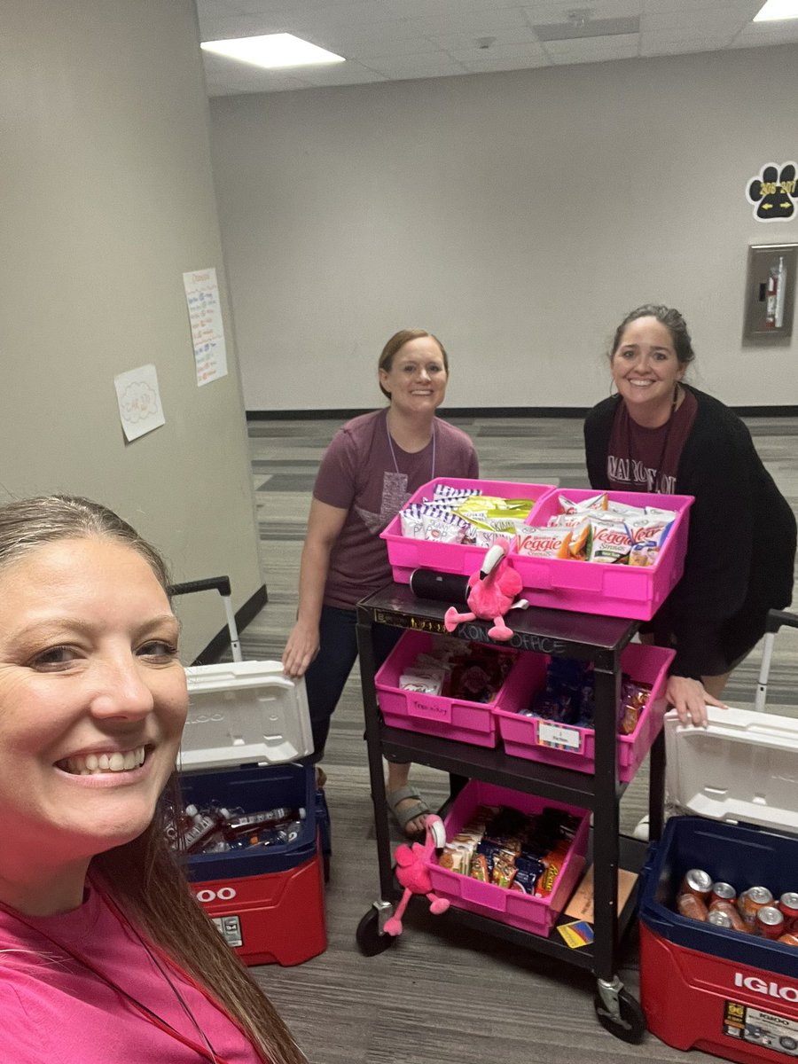 TeachLancaster's tweet photo. It’s another great day at KSAT! The woot woot wagon made its first appearance today. Happy KSAT teachers makes for happy KSAT students. #ksat2024 @katyisd https://t.co/ypPFWHxxr9