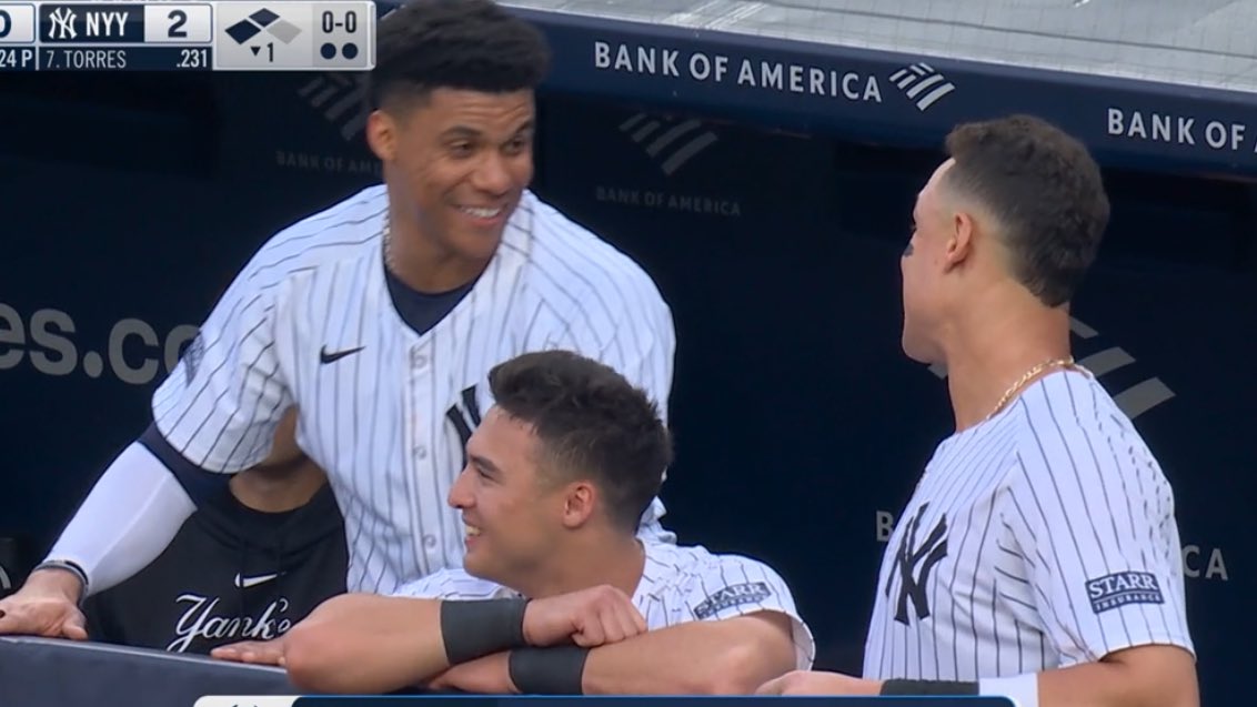 HoodieFrazier's tweet photo. volpe with his dad judge and uncle juan like this is literally my family https://t.co/9MfFCNJpOP