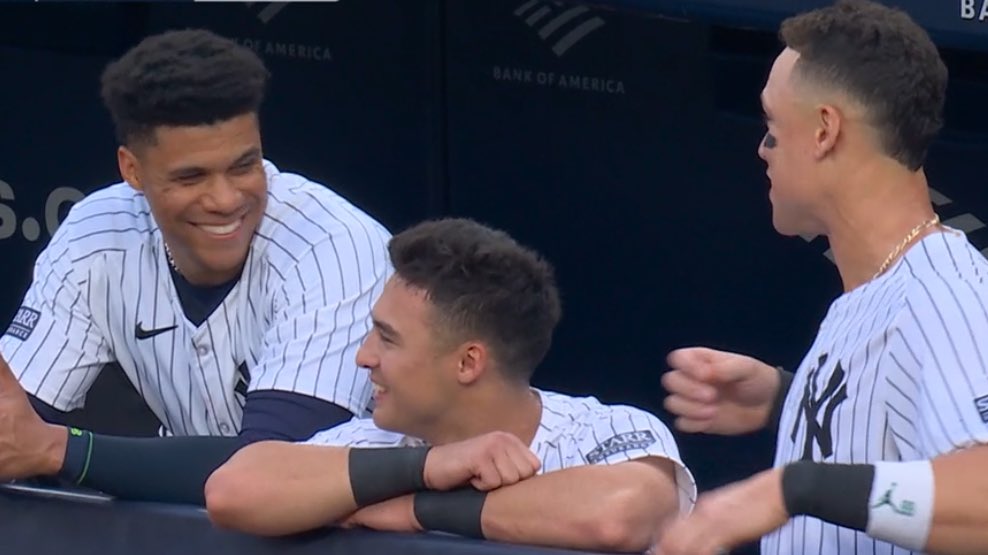 HoodieFrazier's tweet photo. volpe with his dad judge and uncle juan like this is literally my family https://t.co/9MfFCNJpOP