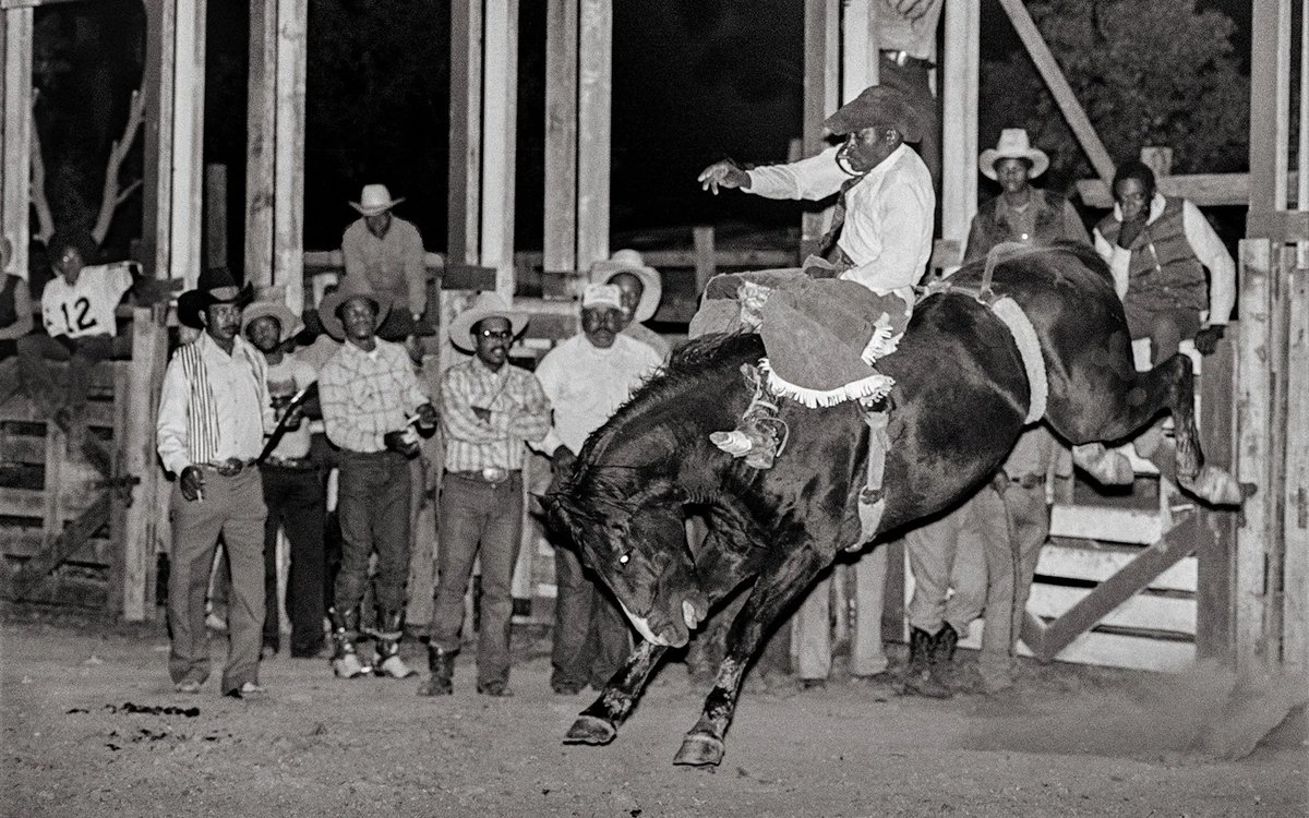 TexasMonthly's tweet photo. Nearly half a century after they were first taken, a cache of photos of 1970s Black rodeo culture are finally coming to light. And they're thrilling. https://t.co/9eCMl8luUp https://t.co/C26AdyhxPU