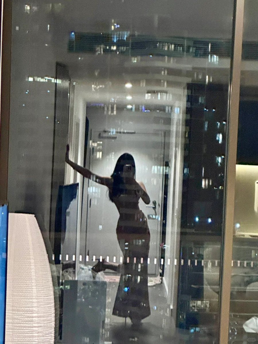 nonoallnight's tweet photo. Life is but a reflection of what we allow ourselves to see. ✨🪞 https://t.co/2REbjapyrH
