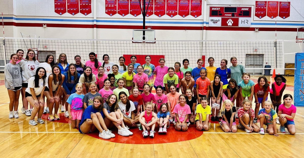 USJ Volleyball Camp Day 2=Neon Day!!! 💚🏐🩷🐻💛