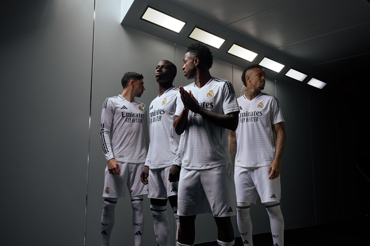 SOLELINKS's tweet photo. Ad: NEW adidas 2024/25 Real Madrid Home Jerseys 

SHOP => https://t.co/1zchaEuQg4 https://t.co/EjTztBz0mx