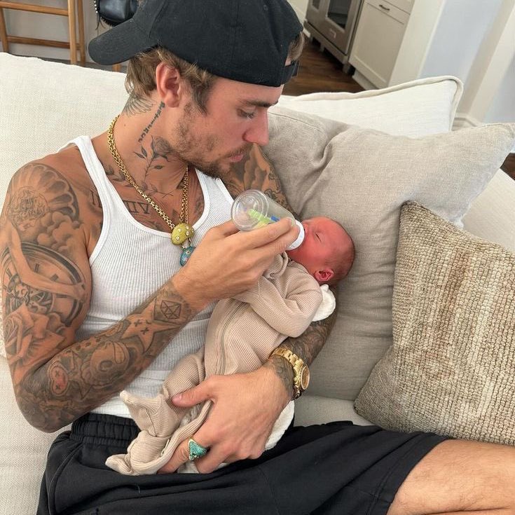 Esse ano, Justin Bieber vai ter o seu primeiro dia dos pais sendo papai.