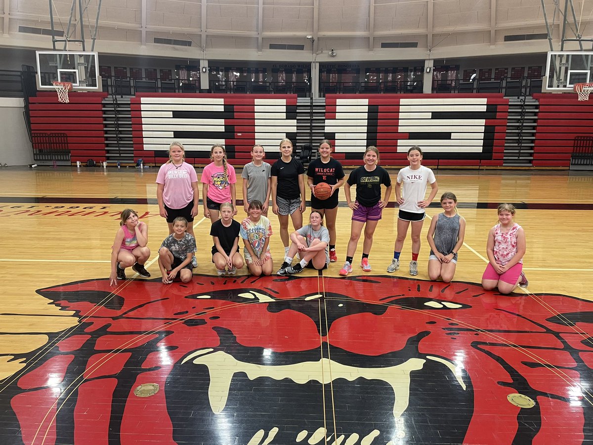 Great finish to our Middle School Girls Basketball camp! This grouped worked hard, were super coachable, &amp; got better! <a href="/ElDoHSWildcats/">El Dorado High School</a> #RowTheBoat #PartofthePride