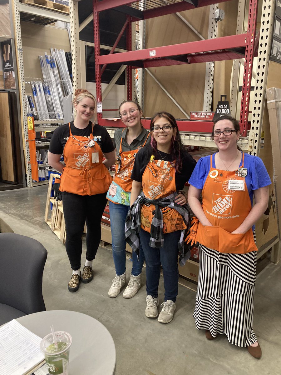 Jreed743's tweet photo. Great day today with Jess-Ashley-Anyshia and Meghan from Store 953 Hacketstown. They all aced the PK Plus training. #acsvalues #greatpartners https://t.co/kpUZ5Ja6Bo