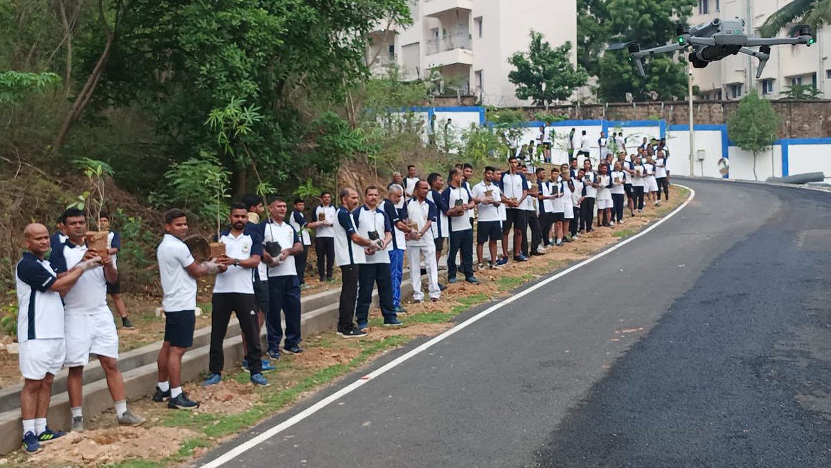IndiaCoastGuard's tweet photo. On the occasion of #WorldEnvironmentDay 2024, personnel from @IndiaCoastGuard units at #Visakhapatnam participated in special Tree Plantation drive at #CGRA & Coastal clean-up at #Rushikonda beach. More than 350 trees were planted on the occasion, raising awareness on importance of ecosystems, halt ecological degradation & promote environment preservation
#VayamRakshamah #MissionLiFE