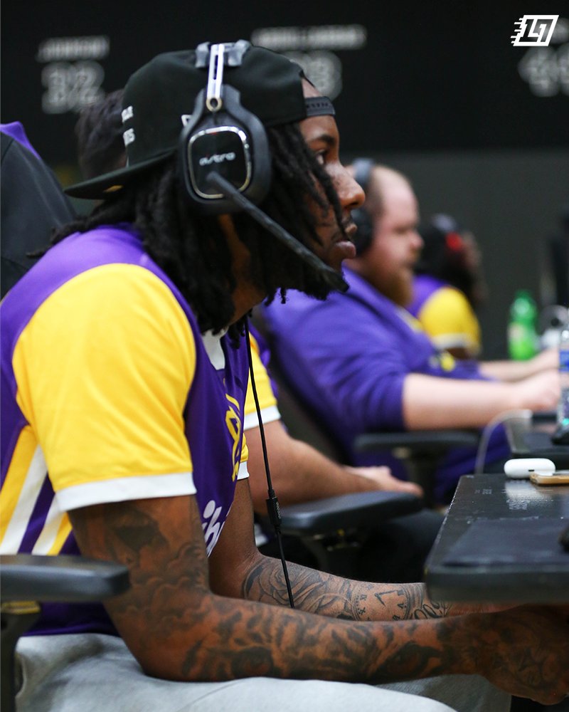 Lakers Gaming (@lakersgaming) on Twitter photo On court action ✨
#LakersGaming On court action ✨
#LakersGaming