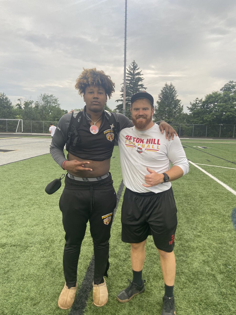 Thank you <a href="/SHU_FBALL/">Seton Hill University Football</a>  for the opportunity to showcase my skills today!Shoutout to @CoachJColemanFB <a href="/coachfiegener/">Coach Ross Fiegener</a> <a href="/CoachDay_/">Daniel Day</a>  for the great advice!